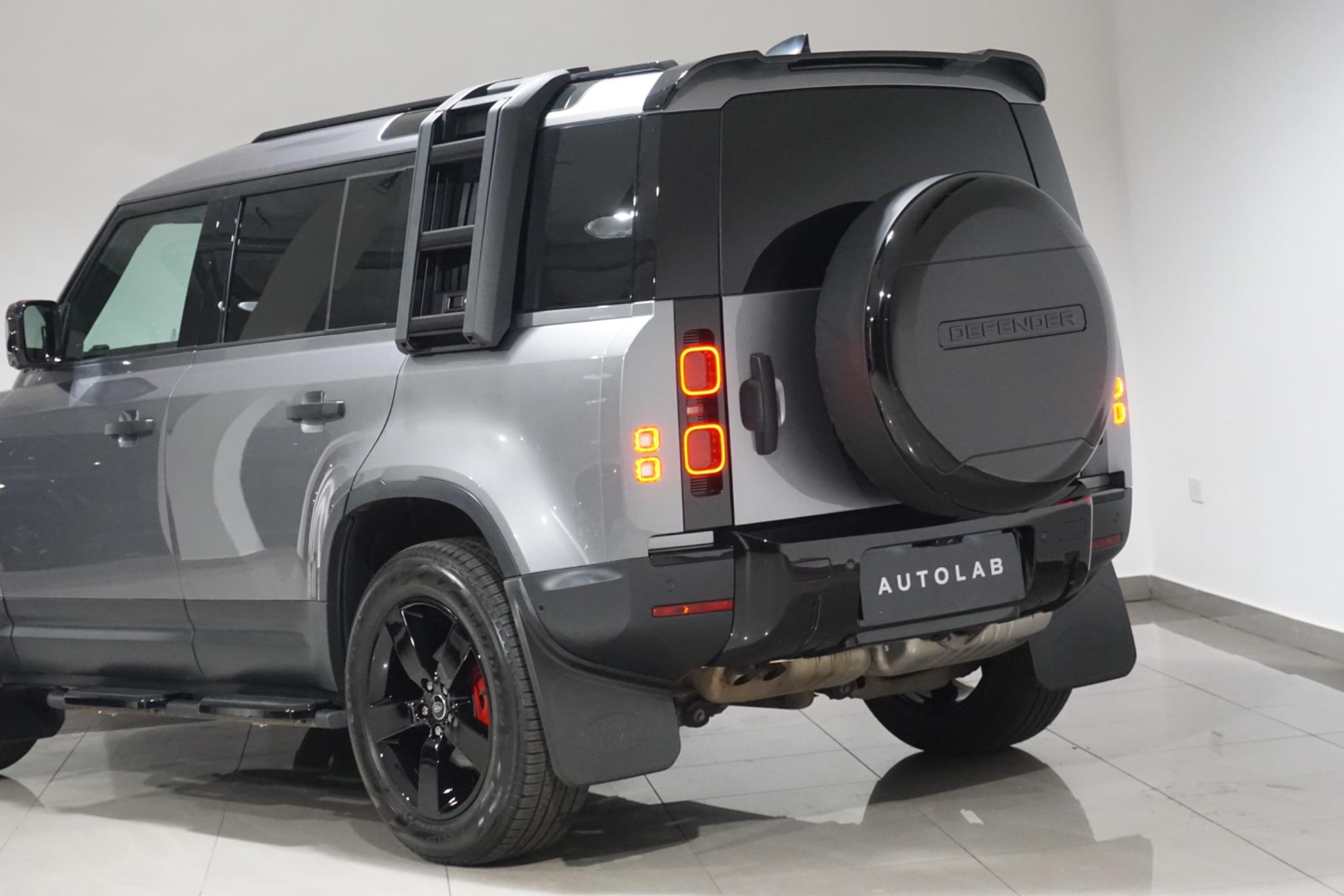 Land Rover Defender 110 3.0 D250 MHEV Hard Top SUV Auto 4WD MWB Euro 6 (s/s) 5dr